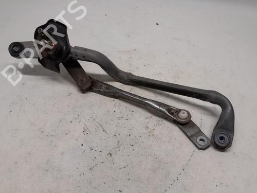 Used Front wipers mechanism TOYOTA YARIS (_P13_) 1.5 Hybrid (NHP130_) (101 hp) 15794343