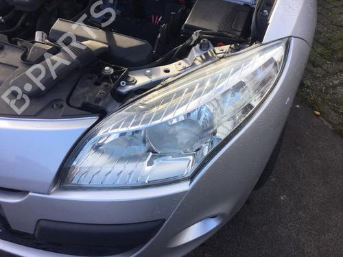 Used Left headlight RENAULT MEGANE III Grandtour (KZ0/1) 1.4 TCe (KZ0F, KZ1V) (130 hp) 30554117