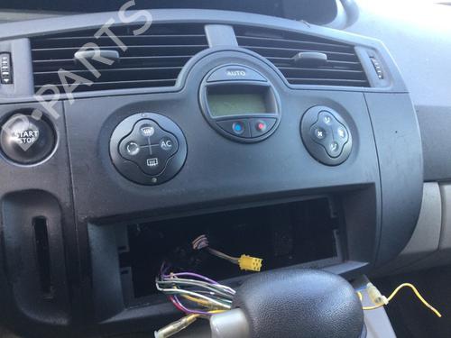 Used Climate control Climate control RENAULT SCÉNIC II (JM0/1_) 1.6 16V (JM1R) (112 hp) 35988251 35988251