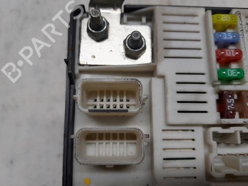 Fuse box RENAULT SCÉNIC II (JM0/1_) 1.6 16V (JM1R) | BP28205701E1 