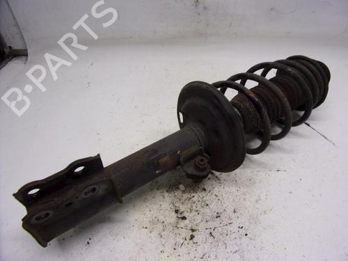 Amortiguador delantero derecho TOYOTA YARIS (_P13_) 1.3 (NSP130_, NSP130) (99 hp) 11080652