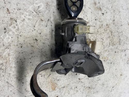 Used Switch Switch TOYOTA RAV 4 III (_A3_) 2.2 D 4WD (ALA30_, ALA30R) (136 hp) 18846902 18846902