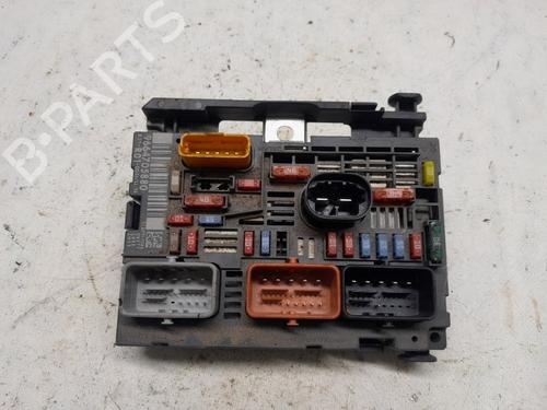 Used Fuse box Fuse box 22544440 22544440