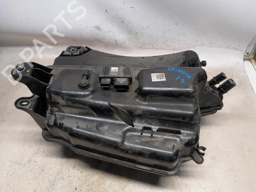 Réservoir d'AdBlue SKODA OCTAVIA IV Combi (NX5, PV5) 2.0 TDi (116 hp) 30658497