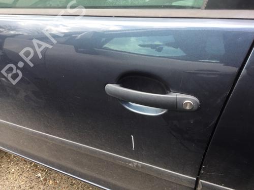 Used Front left exterior door handle VW GOLF V (1K1) 1.6 FSI (115 hp) 12536866