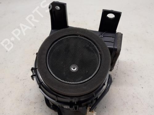 Used Heater blower motor TOYOTA YARIS (_P13_) 1.5 Hybrid (NHP130_, NHP130) (101 hp) 15794292
