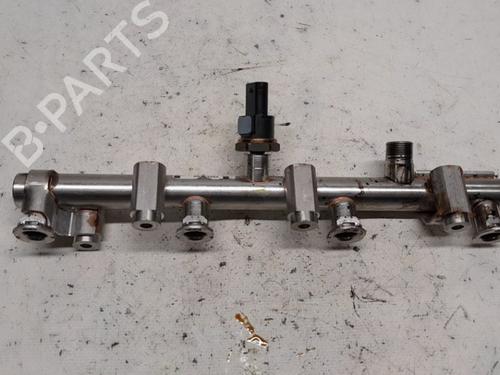 Used Injection rail Injection rail RENAULT MEGANE IV Grandtour (K9A/M/N_) 1.3 TCe 140 (K9NB) (140 hp) 27240107 27240107