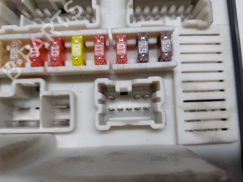 Fuse box RENAULT SCÉNIC II (JM0/1_) 1.6 16V (JM1R) | BP28205701E1 