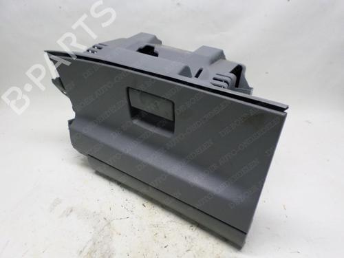 Used Glove box Glove box 11064233 11064233