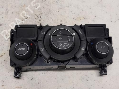 Used Climate control Climate control 18848110 18848110
