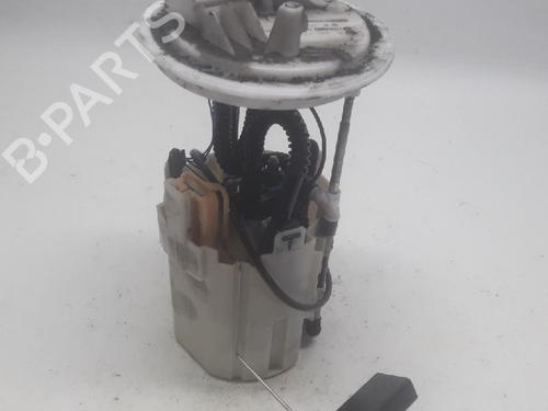Used Fuel pump MERCEDES-BENZ VITO / MIXTO Van (W639) 111 CDI (639.601, 639.603, 639.605) (109 hp) 11077753