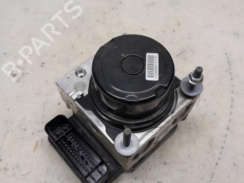Used ABS pump TOYOTA YARIS (_P13_) 1.0 (KSP130_, KSP130) (69 hp) 13076211