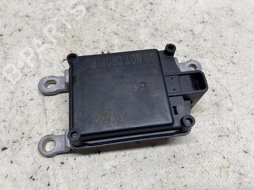 Used Electronic sensor RENAULT MEGANE IV Grandtour (K9A/M/N_) 1.3 TCe 140 (K9NB) (140 hp) 27240090