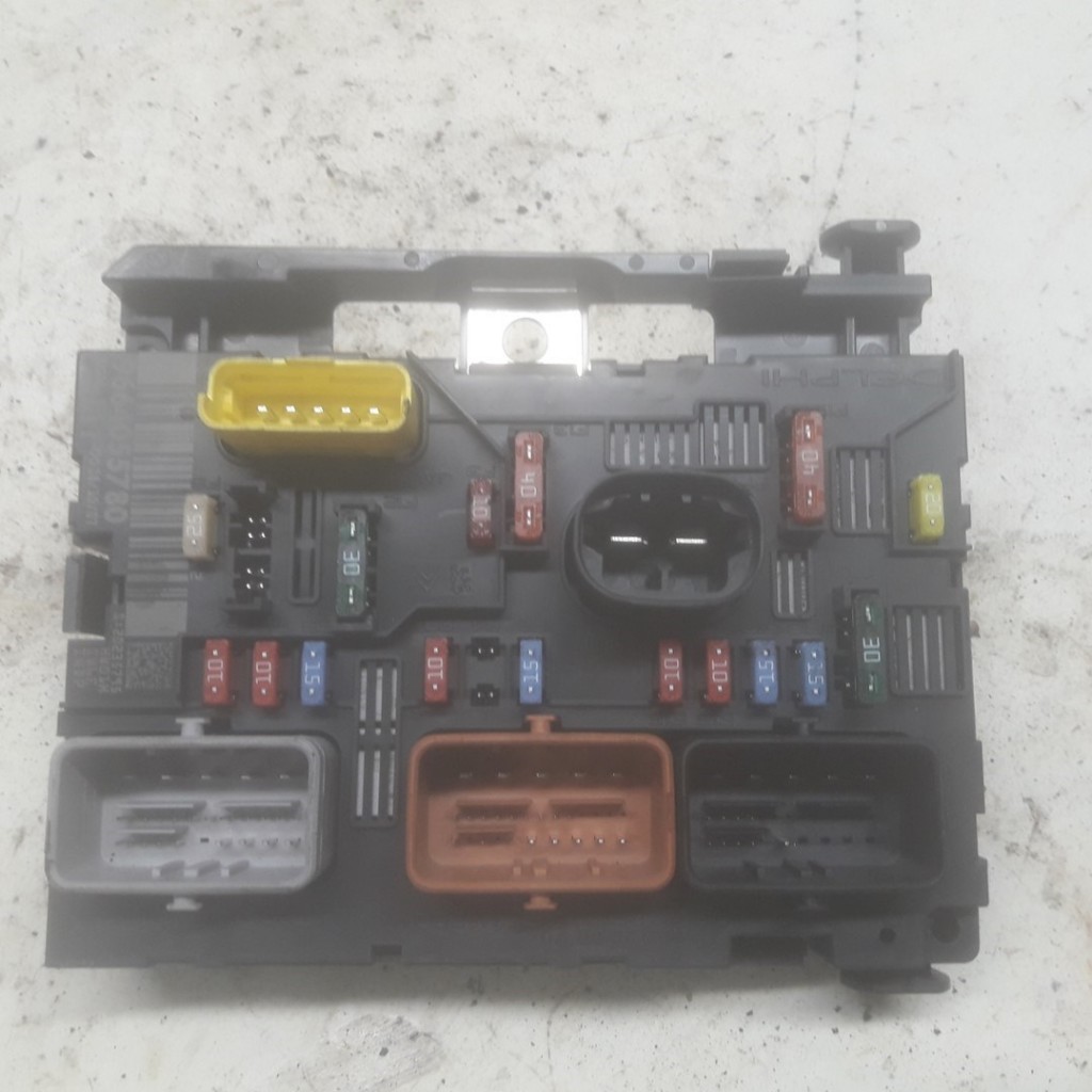 Fuse box PEUGEOT 207 (WA_, WC_) 1.6 HDi 11629848 BParts