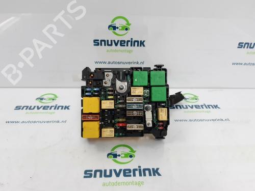 Used Fuse box Fuse box 10801460 10801460
