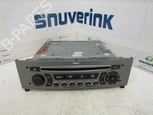 Used Radio Radio 10788801 10788801