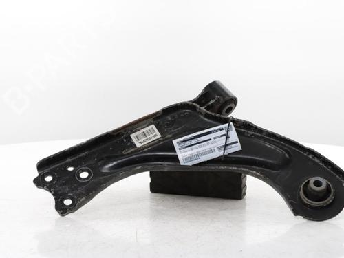Used Left front suspension arm Left front suspension arm PEUGEOT 308 III (FB_, FH_, FP_, F3_, FM_) PureTech 130 (FPHNSL, FPHNST) (131 hp) 33697017 33697017
