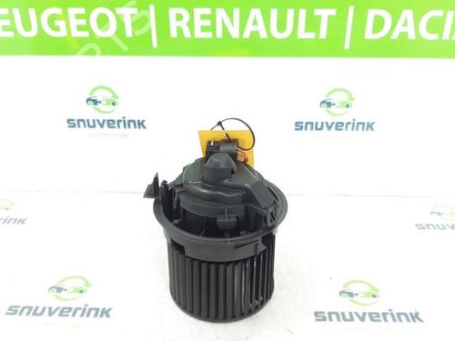 Used Heater blower motor Heater blower motor RENAULT CLIO IV Grandtour (KH_) 1.2 TCe 120 (KHAU) (118 hp) 40575850 40575850