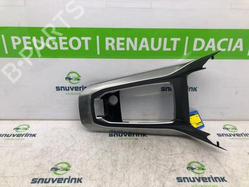 Used Middle console Middle console 18691669 18691669