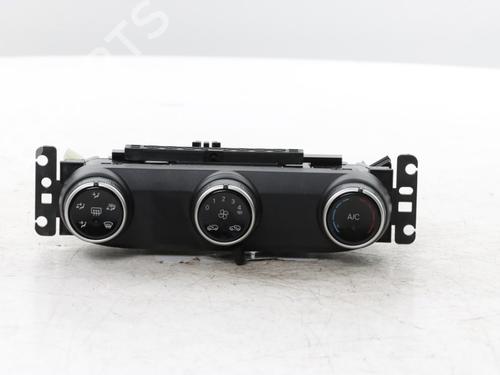 Used Climate control Climate control 38347644 38347644