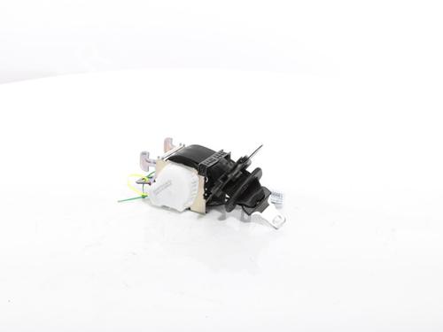 Sikkerhetsbelte bak i midten PEUGEOT 5008 II (MC_, MJ_, MR_, M4_) 1.2 THP (MRHNYH, MRHNYW, MRHNSJ, MRHNSU, MRHNSM) (131 hp) 27093209