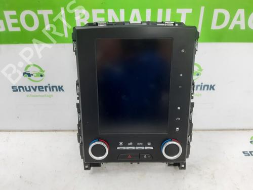 Used Display monitor RENAULT MEGANE IV Grandtour (K9A/M/N_) 1.5 dCi 110 (110 hp) 23393867