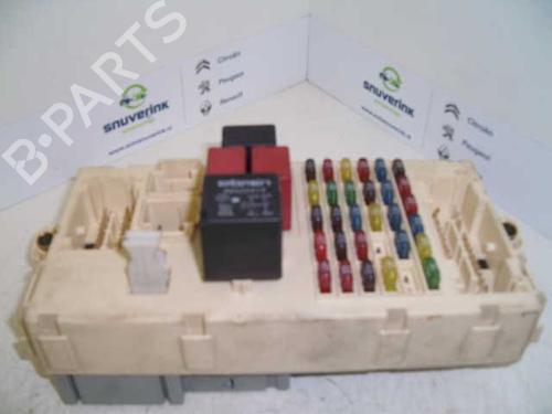 Used Fuse box FIAT PUNTO (188_) 1.2 60 (188.030, .050, .130, .150, .230, .250) (60 hp) 17027007