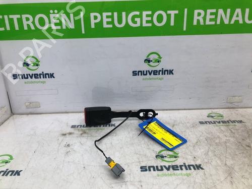 Used Seat buckle Seat buckle 18247415 18247415