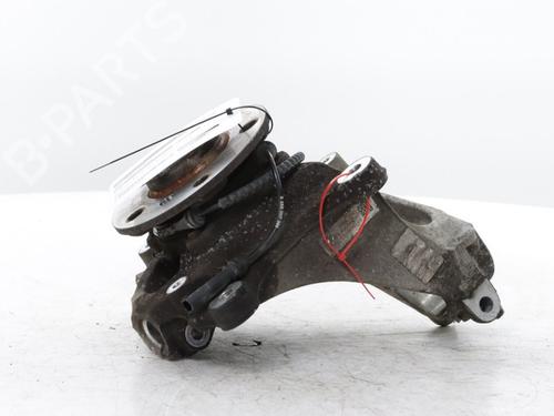 Used Right front steering knuckle Right front steering knuckle BMW 1 (F40) 118 i (140 hp) 33846377 33846377