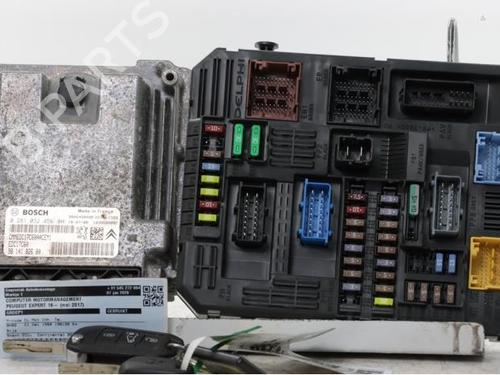 Used Engine control unit (ECU) Engine control unit (ECU) PEUGEOT EXPERT Van (V_) 1.6 BlueHDi 95 (95 hp) 32124432 32124432
