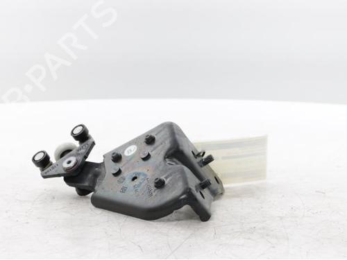 Used Interior handle Interior handle RENAULT MASTER IV Van (F8__) BLUE DCI 150 (F8M3) (150 hp) 40586325 40586325
