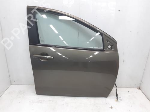 Used Right front door TOYOTA YARIS (_P21_, _PA1_, _PH1_) 1.5 Hybrid (MXPH10, MXPH11) (116 hp) 29241580