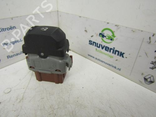 Used Switch RENAULT MEGANE II Coupé-Cabriolet (EM0/1_) 1.6 (113 hp) 10789182