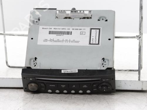 Used Radio Radio 38111410 38111410