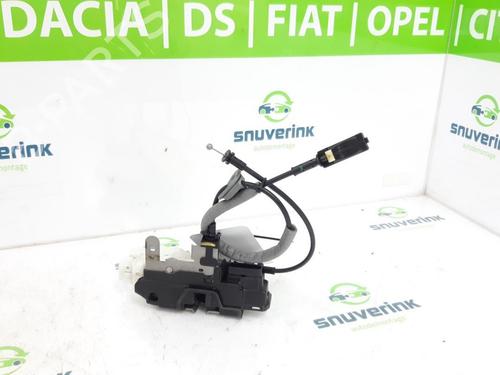 Used Front right lock VOLVO V40 Hatchback (525) D2 (114 hp) 10807006