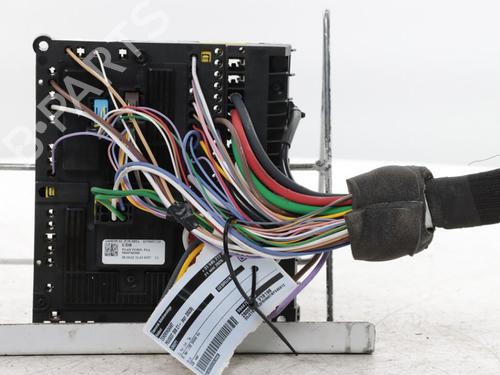 Used Fuse box Fuse box 38347376 38347376