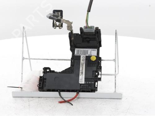 Used Fuse box Fuse box CITROËN C4 II (NC_) 1.6 VTi 120 (NC5FS0, NC5FS9) (120 hp) 29827917 29827917