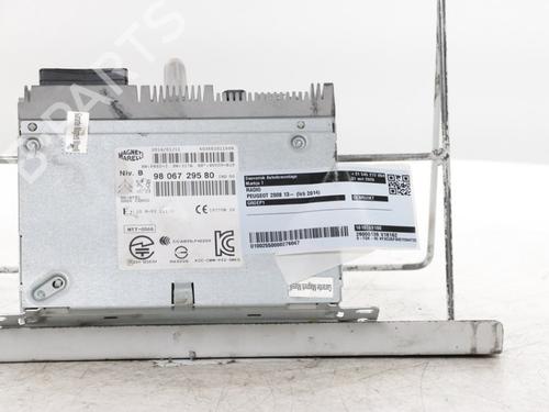 radio-peugeot-2008-i-cu_-2013-35991874 main image