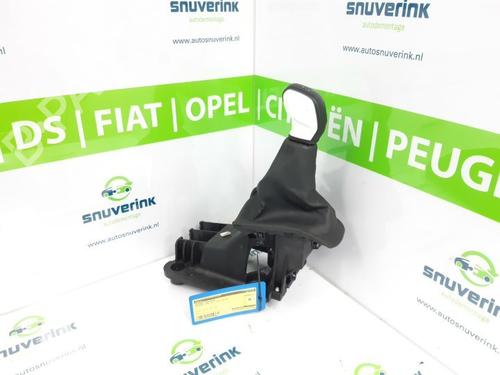 Used Shift knob PEUGEOT 208 I (CA_, CC_) 1.0 VTi (68 hp) 10803530
