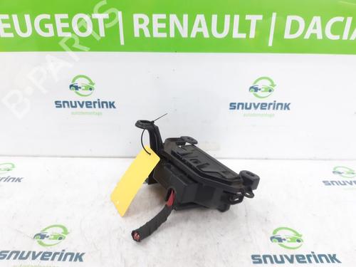 Zekeringkast RENAULT TWINGO III (BCM_, BCA_) 1.0 SCe 70 | BP15795873E1 