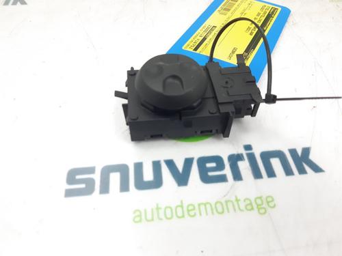 Used Switch PEUGEOT 3008 II SUV (MC_, MR_, MJ_, M4_) 1.6 PureTech 180 (M45GFR, M45GFU) (181 hp) 18691641