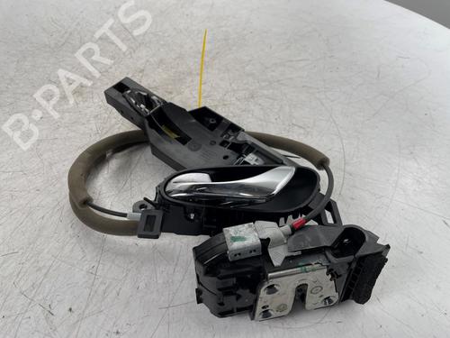 rear-left-lock-renault-kadjar-ha_-hl_-2015-34057998 main image