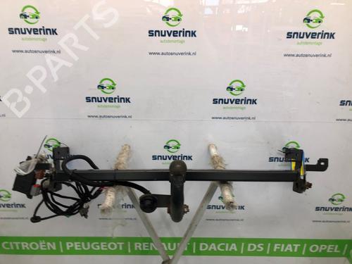 tow-ballmechanism-peugeot-2008-i-cu_-2013-24988512 main image