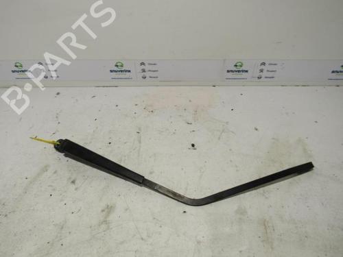 Used Rear windshield wiper arm Rear windshield wiper arm RENAULT KANGOO Express (FW0/1_) 1.5 dCi 70 (FW0A, KW0V) (68 hp) 40593926 40593926