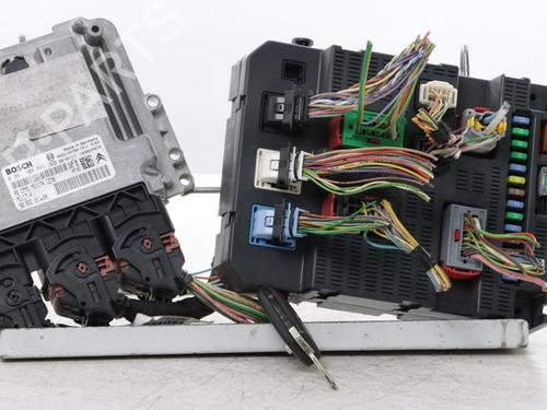 Used Engine control unit (ECU) Engine control unit (ECU) PEUGEOT 308 SW I (4E_, 4H_) 1.6 16V (120 hp) 34603908 34603908