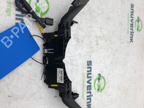 Used Steering wheel controls PEUGEOT 2008 II (UD_, US_, UY_, UJ_, UR_, UC_) 1.2 PureTech 130 (USHNS, URHNS) (130 hp) 19148048