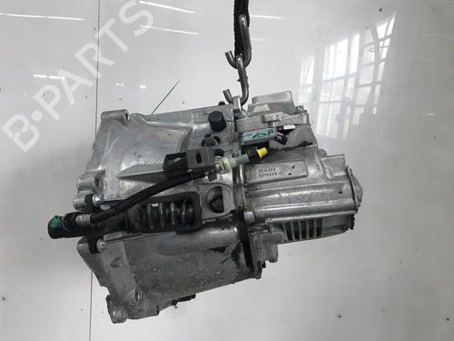 Used Gearbox Gearbox PEUGEOT 2008 II (UD_, US_, UY_, UJ_, UR_, UC_) 1.2 PureTech 130 (USHNS, URHNS) (130 hp) 33935126 33935126