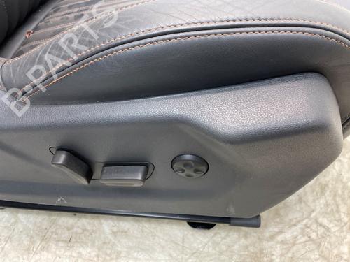 Right front seat PEUGEOT 508 SW I (8E_) 2.0 HDi RXH Hybrid4 | BP30758607C16 