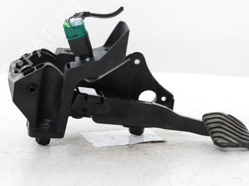 Used Break pedal Break pedal 38234845 38234845
