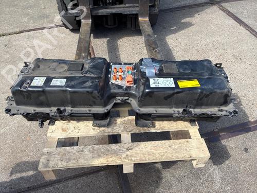 Used Battery PEUGEOT 508 II (FB_, FH_, F3_) Hybrid 225 (F35GQU) (224 hp) 29068833